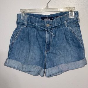 Hollister Mom Fit Shorts